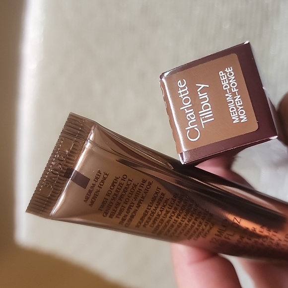 CHARLOTTE TILBURY MEDIUM TO DEEP HOLLYWOOD CONTOUR WAND New and never used - Picture 2 of 6